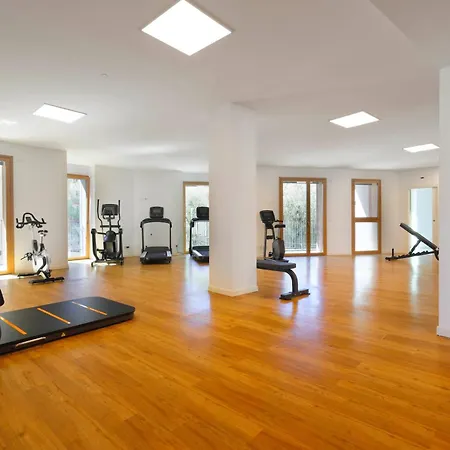 Luxury Apartment Con Terrazza, Palestra, Cowork & Box Privato-3